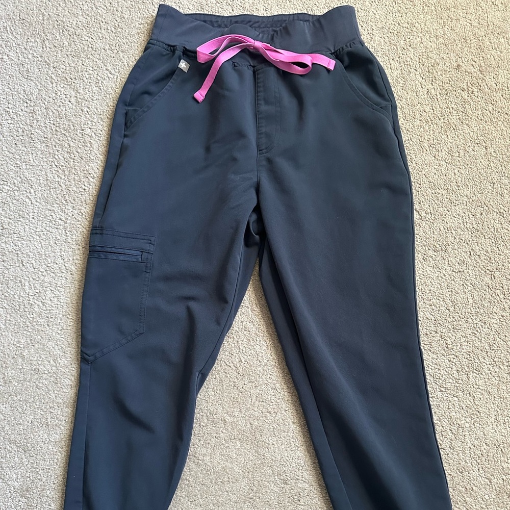 Figs High Waisted Zamora Jogger in retired color Night Sky (navy with pink ties)